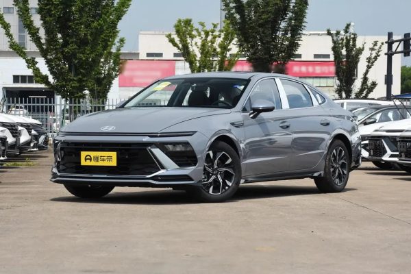 5f4aec6f0538c26ba32b4c3f4b8bcd5 Hyundai Sonata