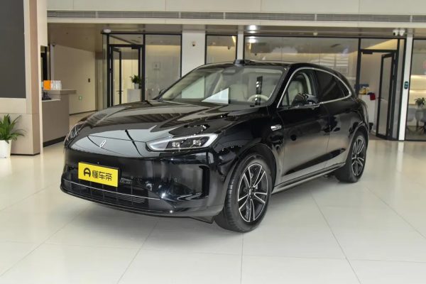 c61797790105739bef7a11de3a48b55 AITO M5