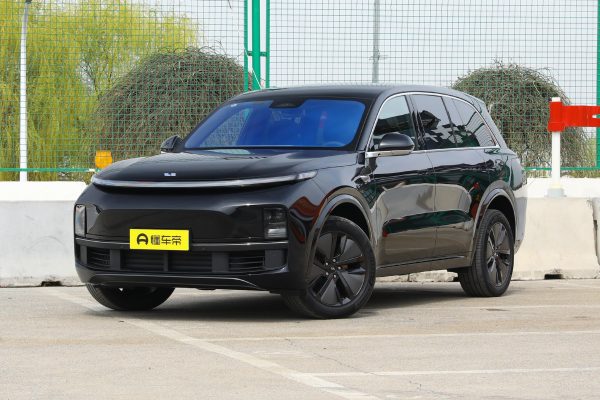 Li Auto L8